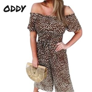 NWT Oddy Jumper Off shoulder